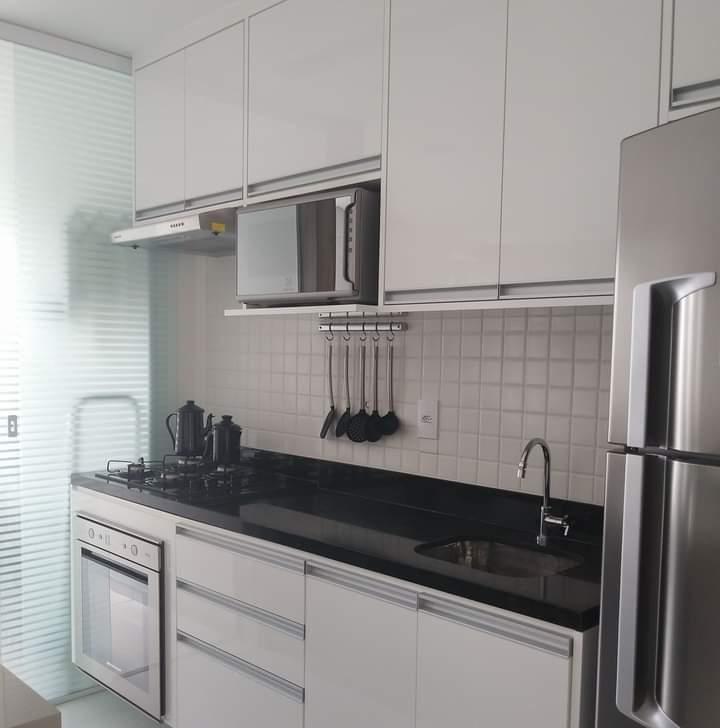 Armário cozinha MDF laqueado branco