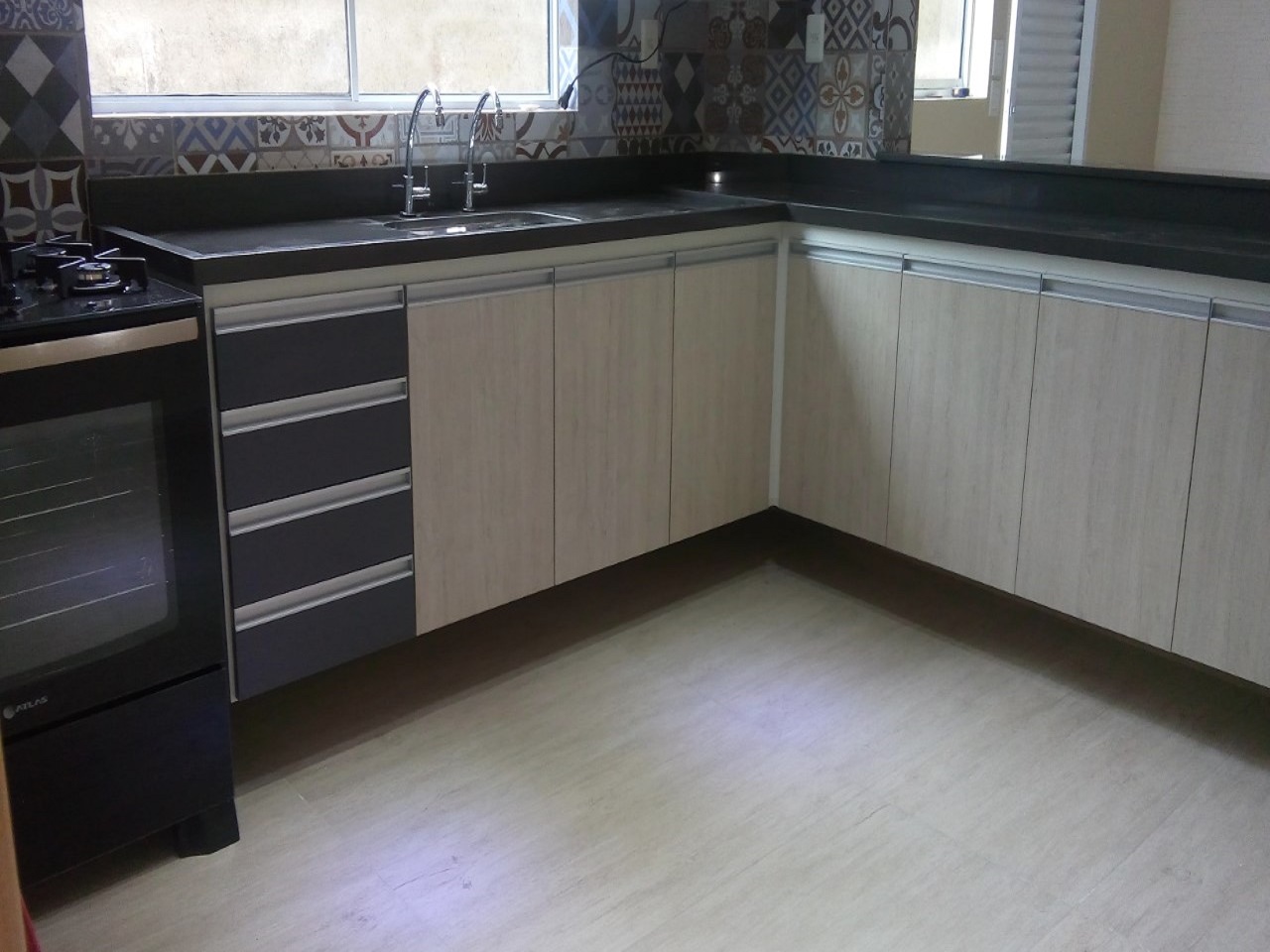 marcenaria, armarios , coinha , armario embutido , moveis planejados , mesas , cadeiras , balcões , prateleiras , gabinete , armário de cozinha , sao vicente, santos, cubatao, praia grande